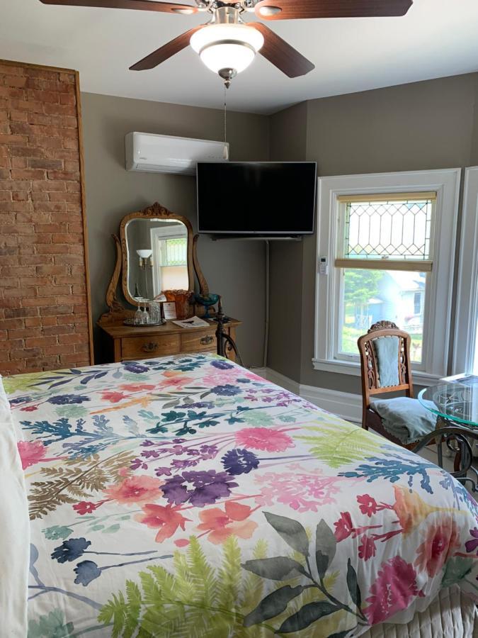Green Oaks B&B Niagara-on-the-Lake Екстер'єр фото