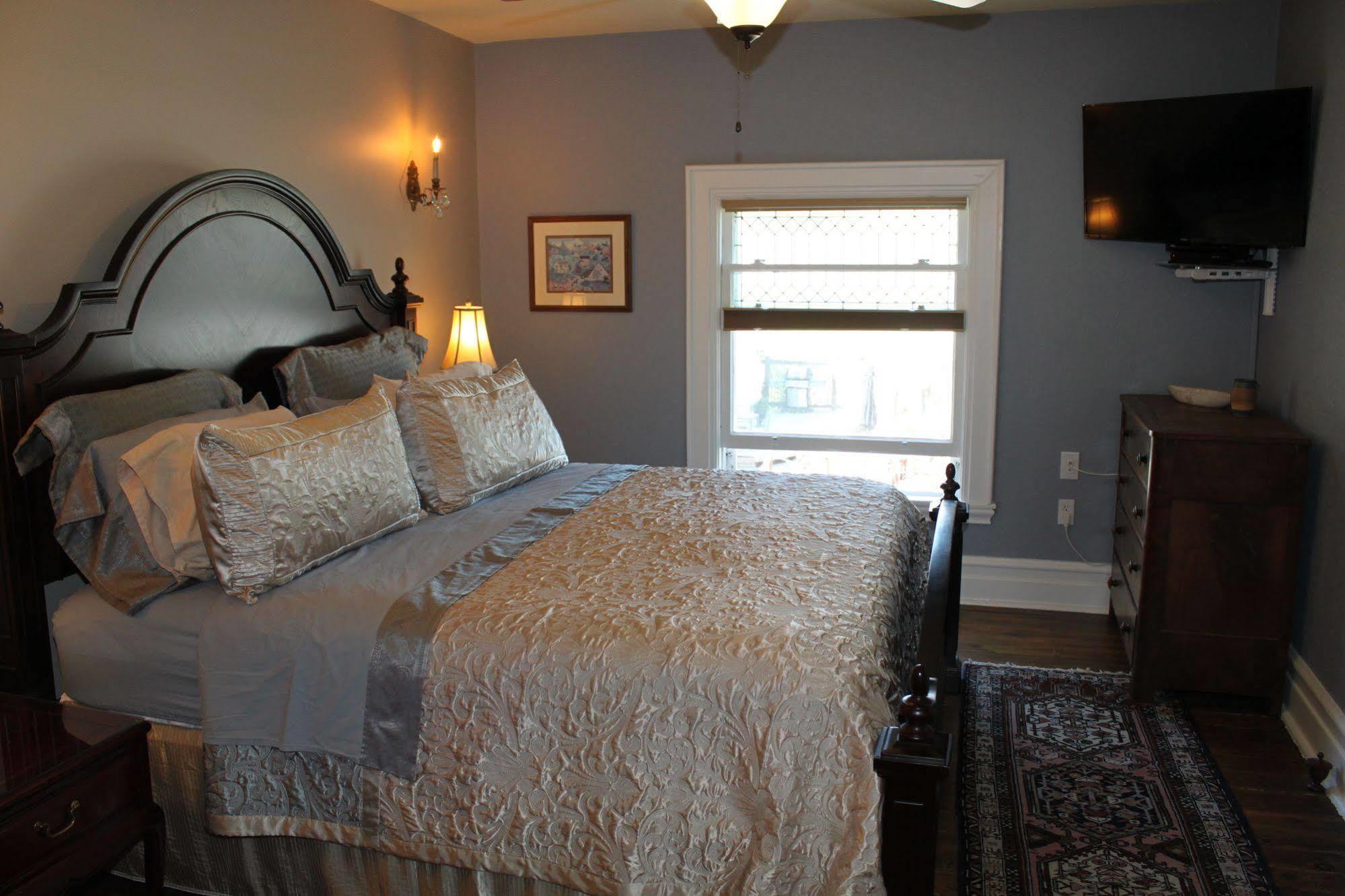 Green Oaks B&B Niagara-on-the-Lake Екстер'єр фото