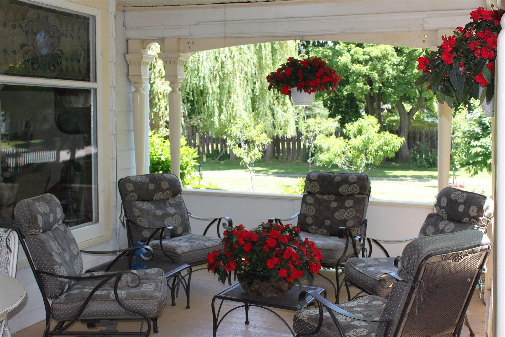 Green Oaks B&B Niagara-on-the-Lake Екстер'єр фото
